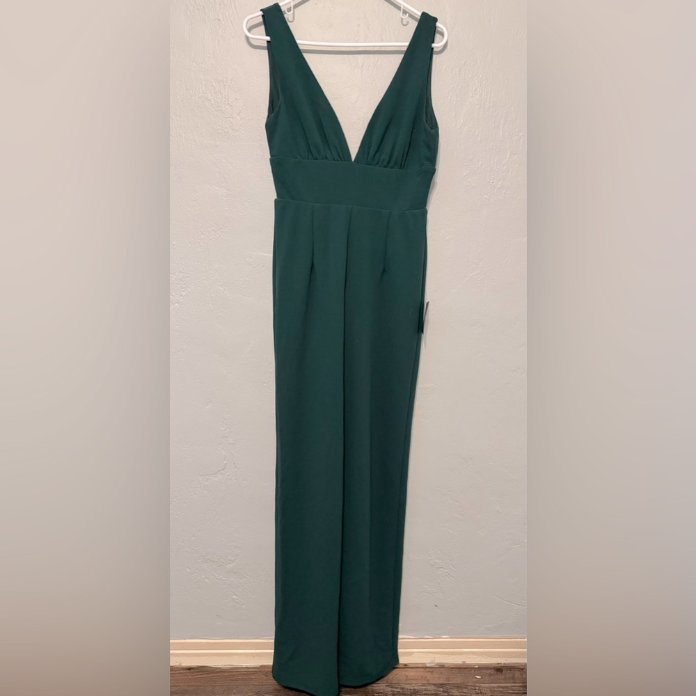 Lulu's green wide-leg jumpsuit